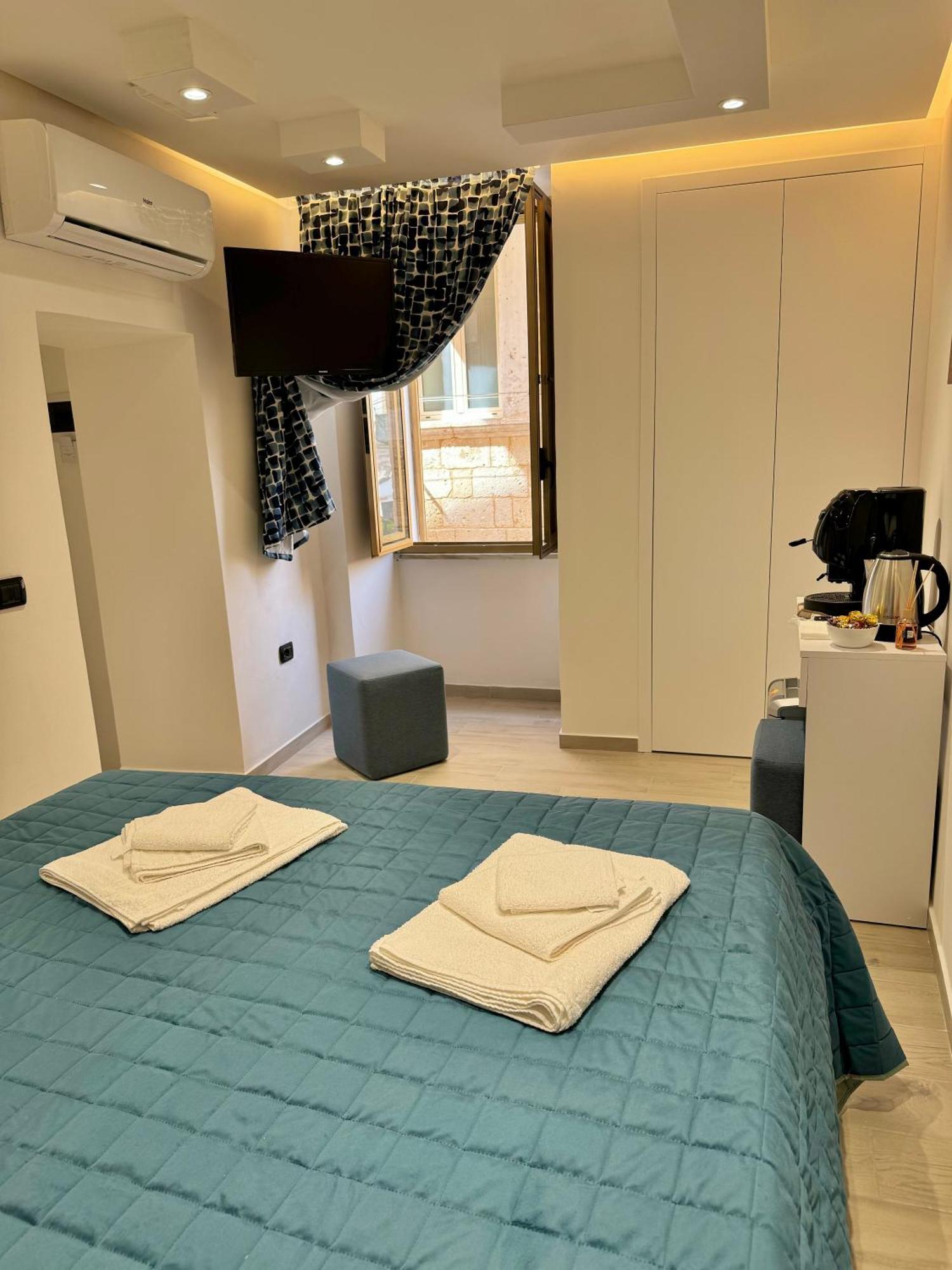 Il Filo Di Arianna Hotel Bari Bagian luar foto