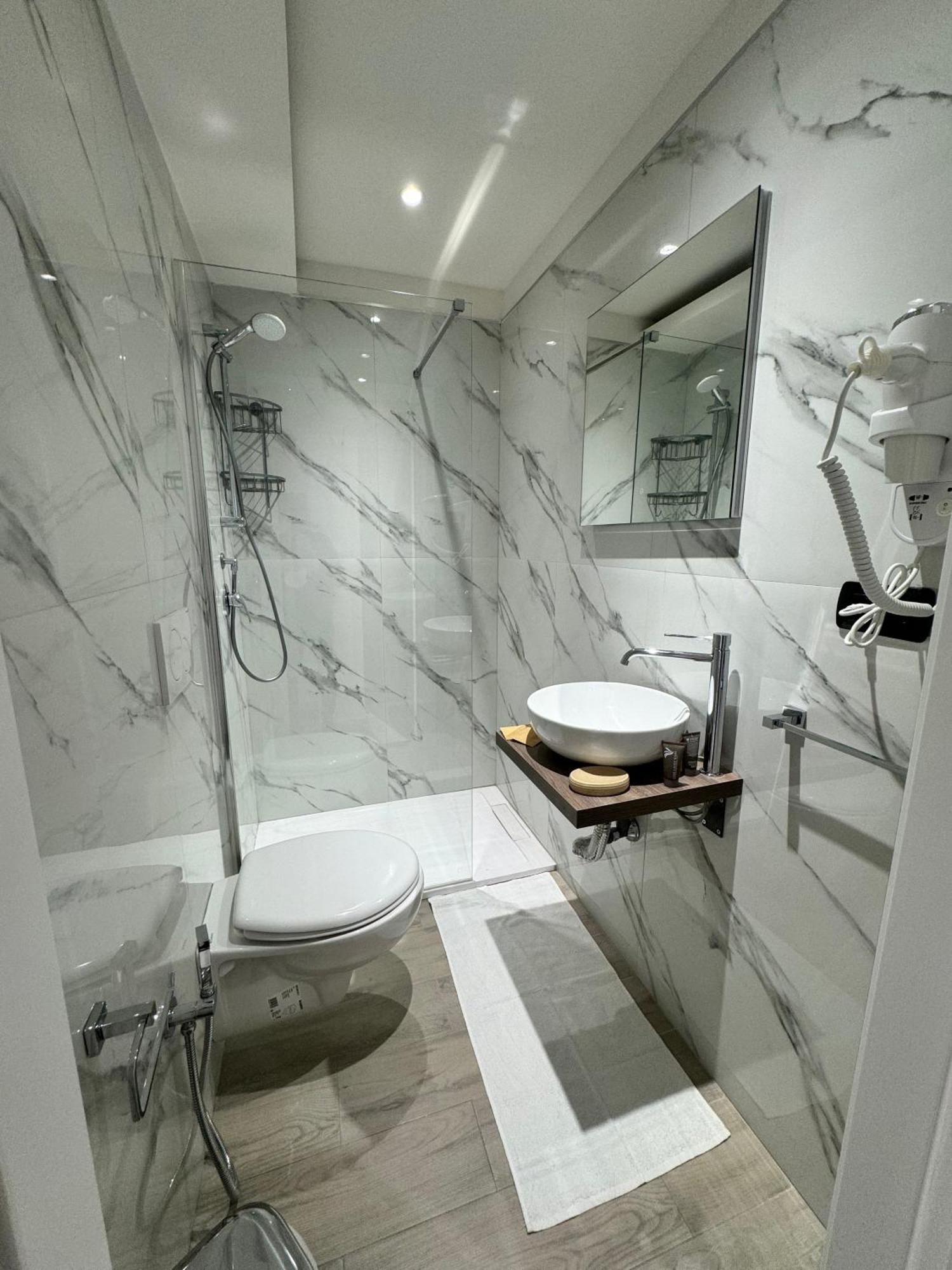 Il Filo Di Arianna Hotel Bari Bagian luar foto